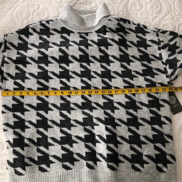 Vince Camuto Turtleneck Sweater - Picture 5 of 8